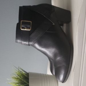 Vionic Booties Black Trinity 8.5